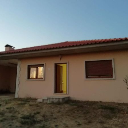 Casa Da Fonte Em Prada, Vinhais Εξωτερικό φωτογραφία